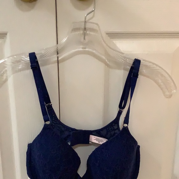 Buckle Bralette and 2 VS Bras 34D - Picture 3 of 8